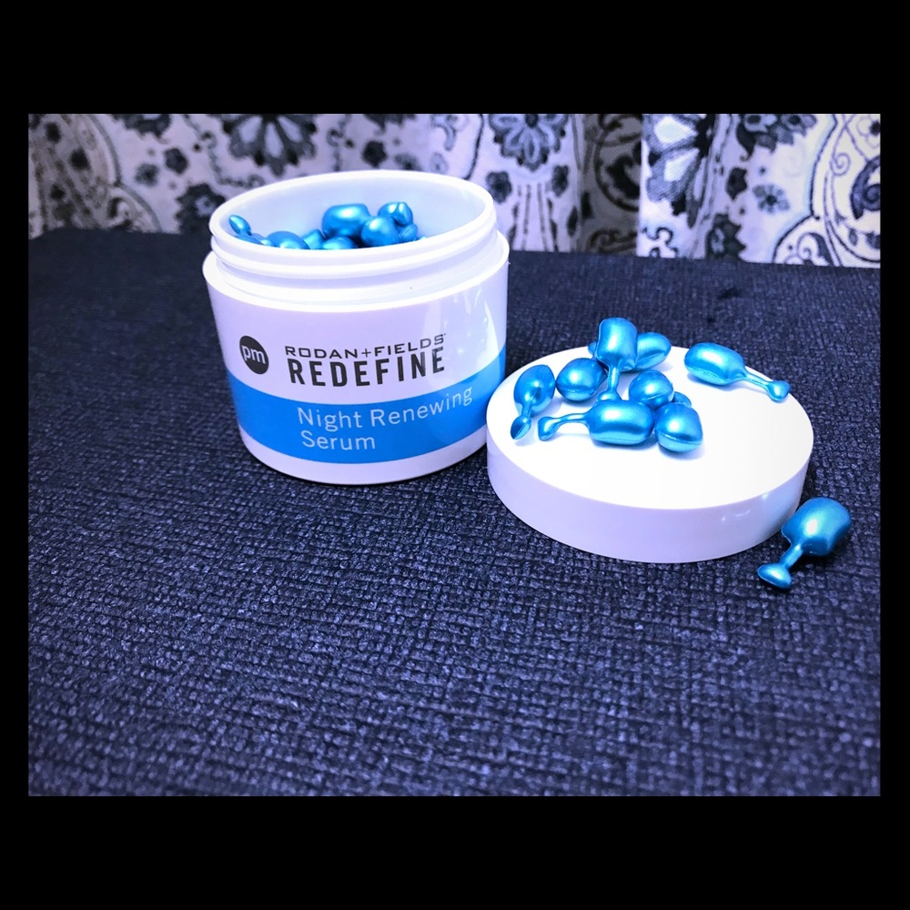 RODAN+FIELDS NIGHT RENEWING SERUM